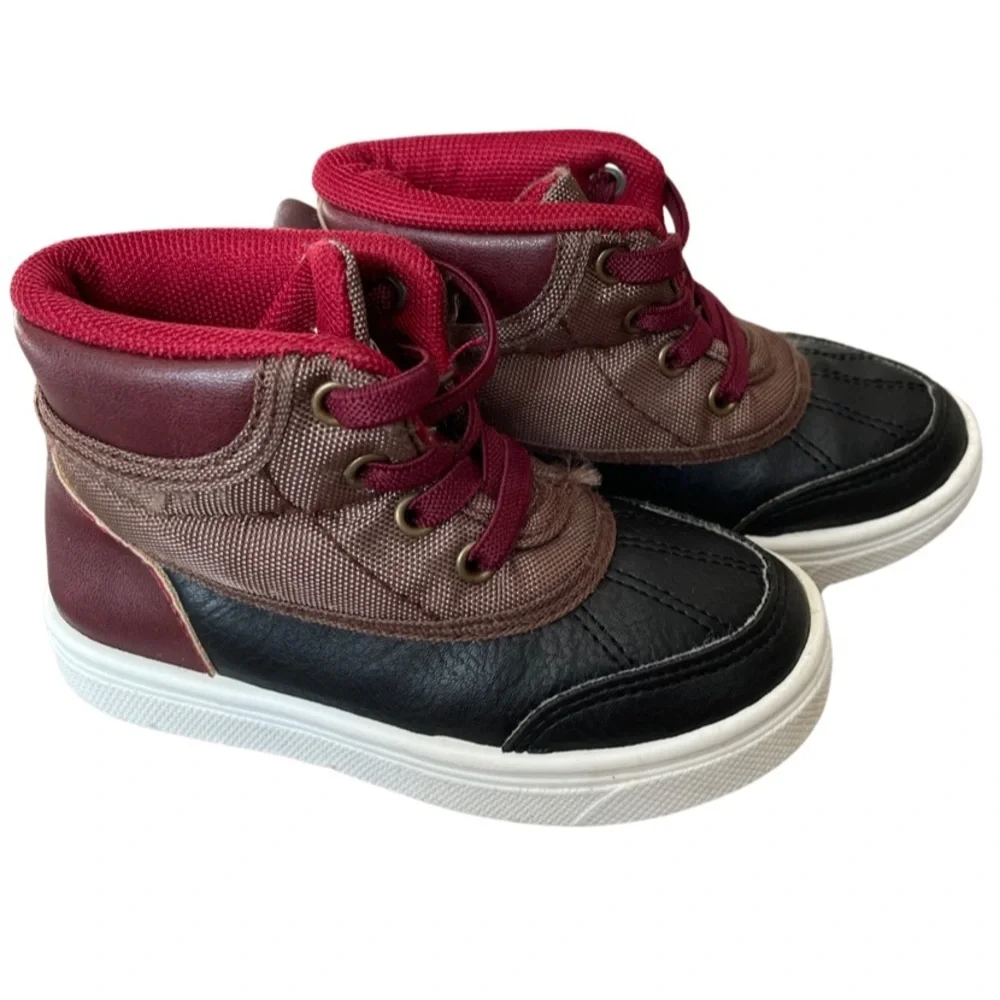 Oomphies boys shoes 7C